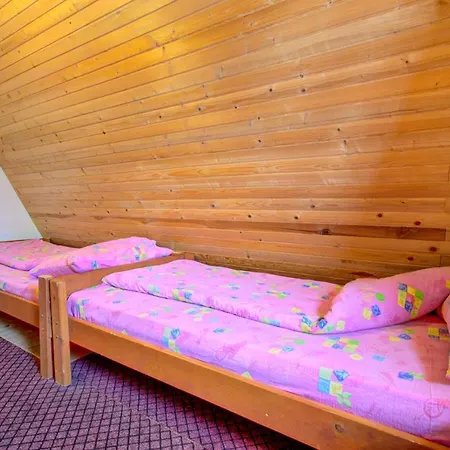 Apartman Dobro *