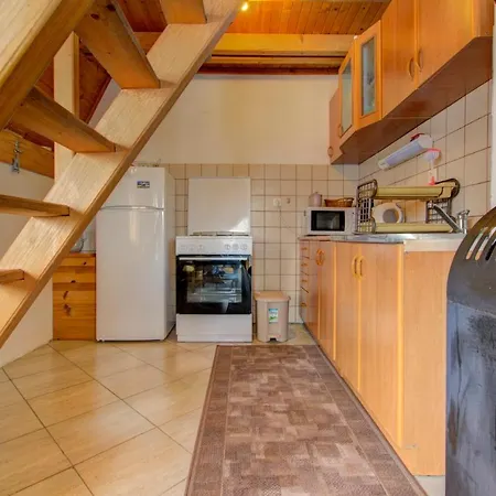 Dobro Apartman *